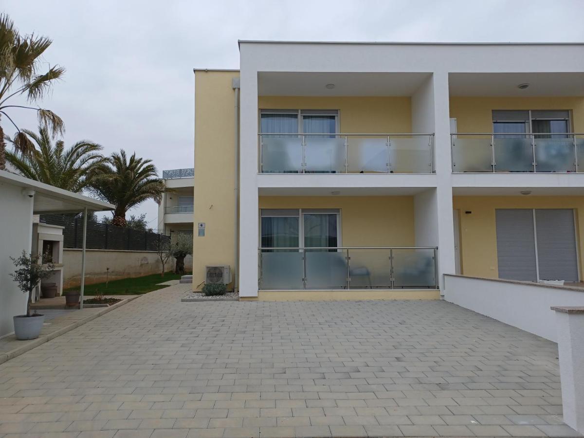 Apartments Leon 2 Novigrad Istria Exterior foto