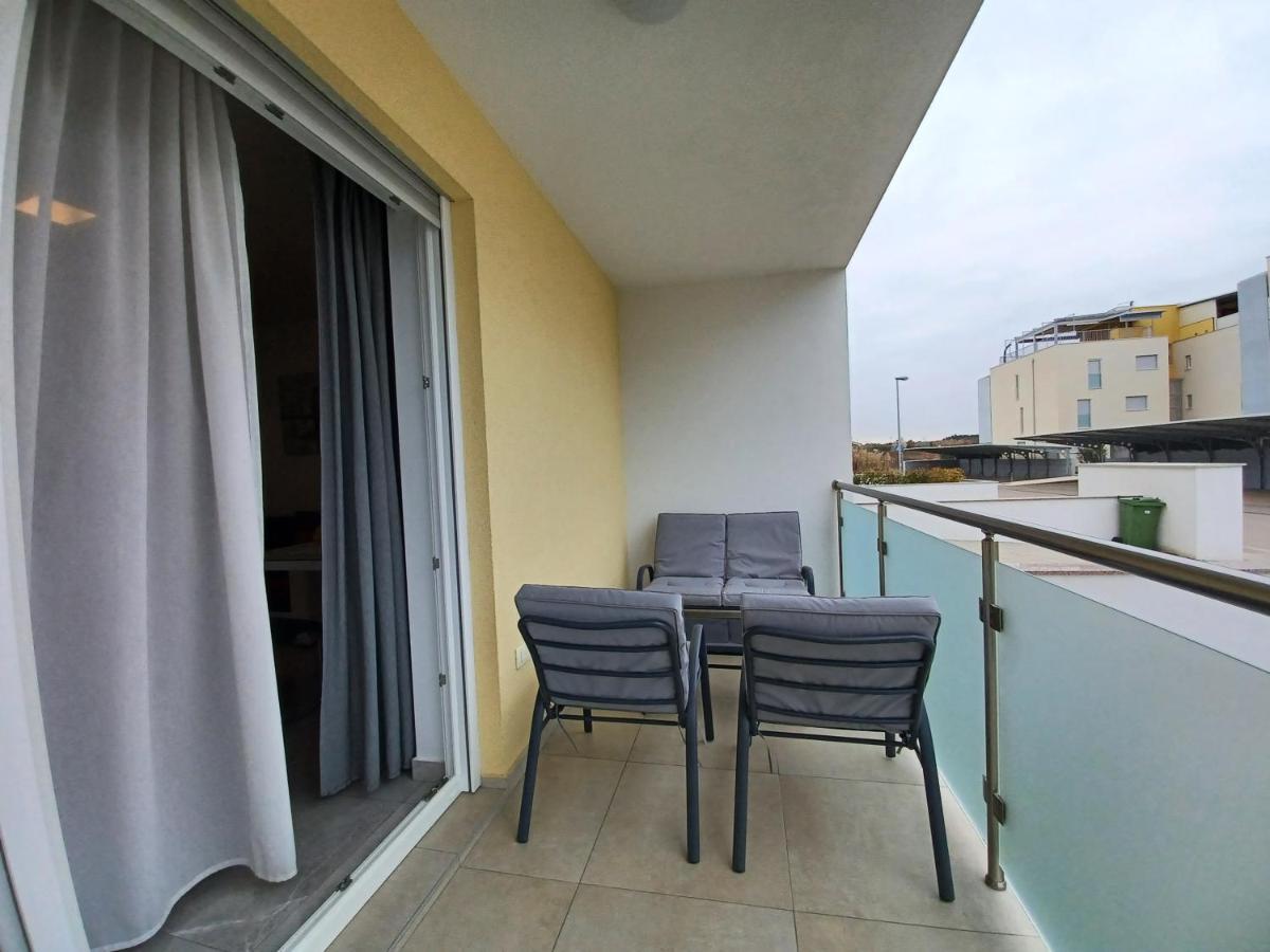 Apartments Leon 2 Novigrad Istria Exterior foto