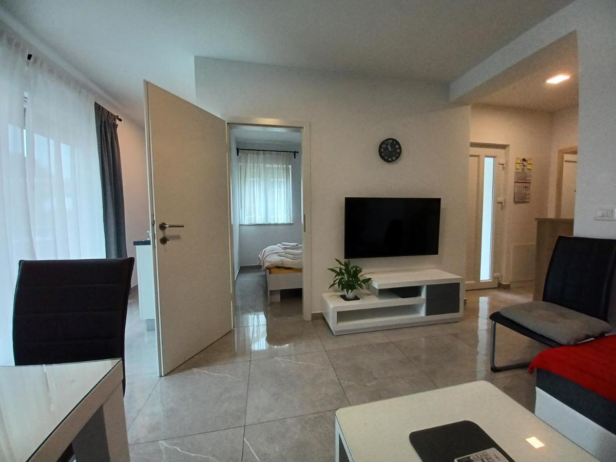 Apartments Leon 2 Novigrad Istria Exterior foto